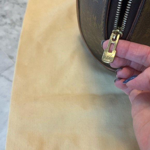 LV Monogram Ellipse PM. - Picture 10 of 12